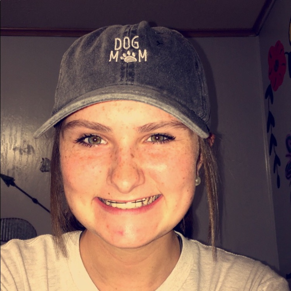 Meet your Posher, Lexi